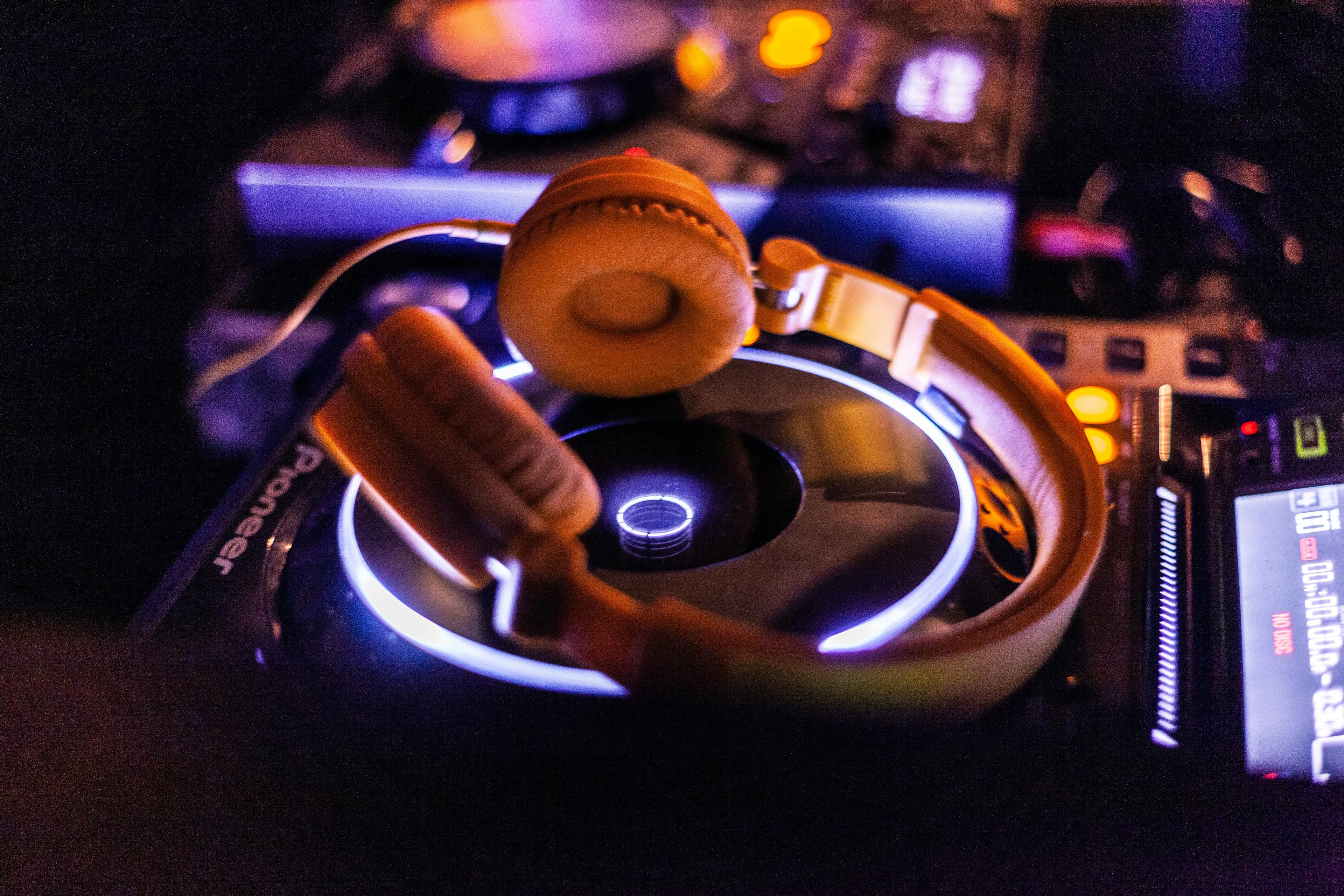 Audio Video Specialists - Image 2