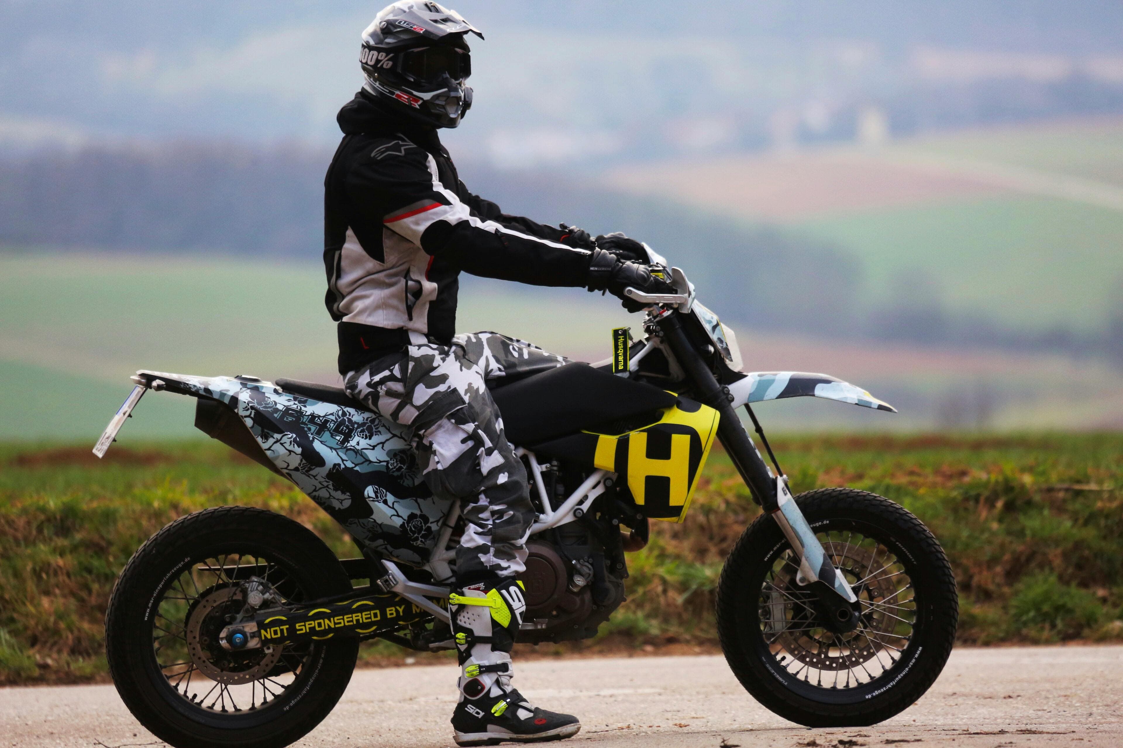 Bartenders - Image 2